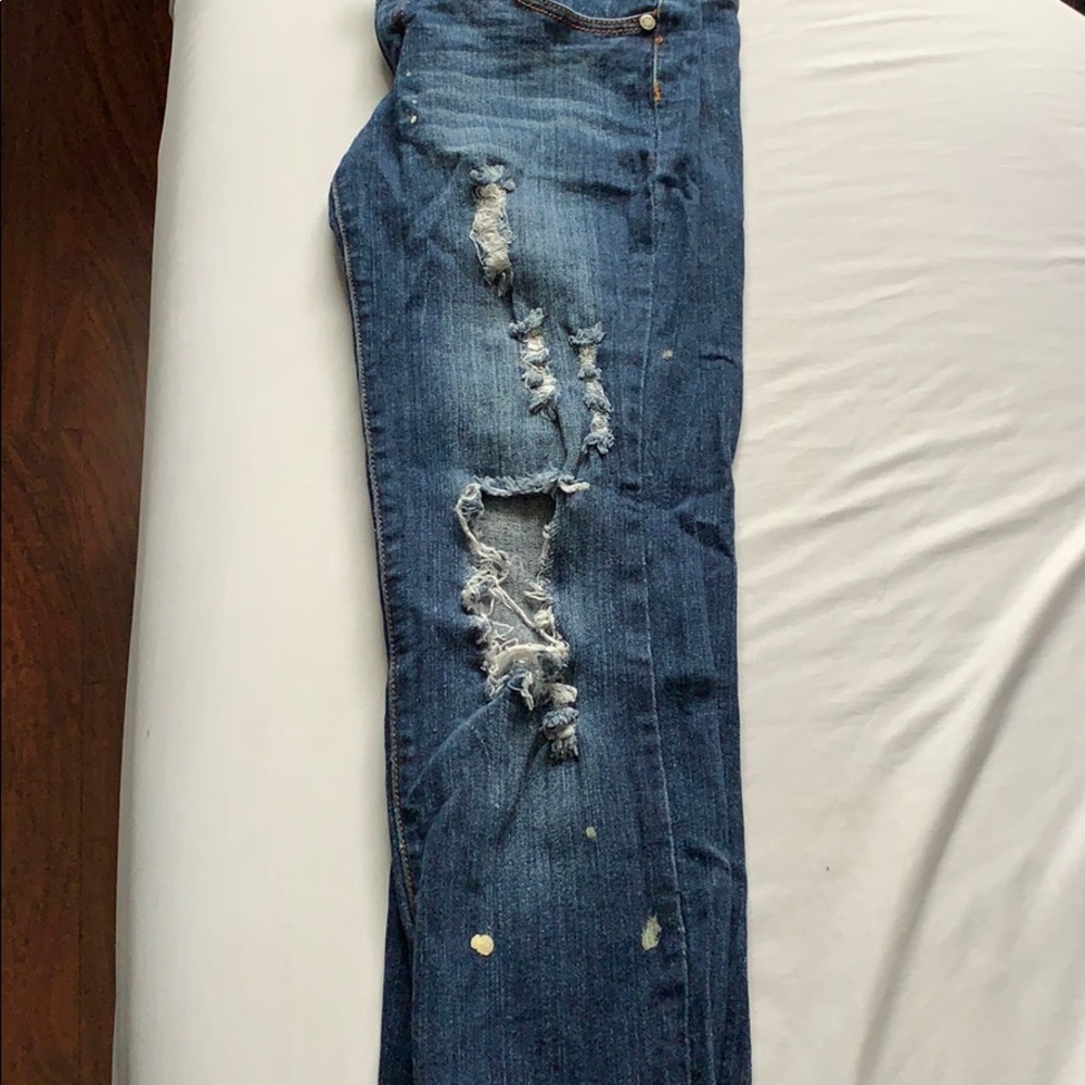 Ripped jean - Picture 2 of 4